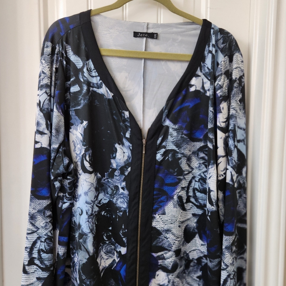 LS Blue/Black Jete Floral Blouse